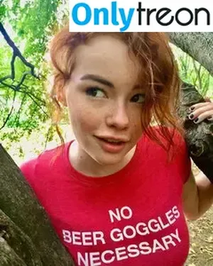 Sabrina Lynn / itssabrinalynn nude photo #0890