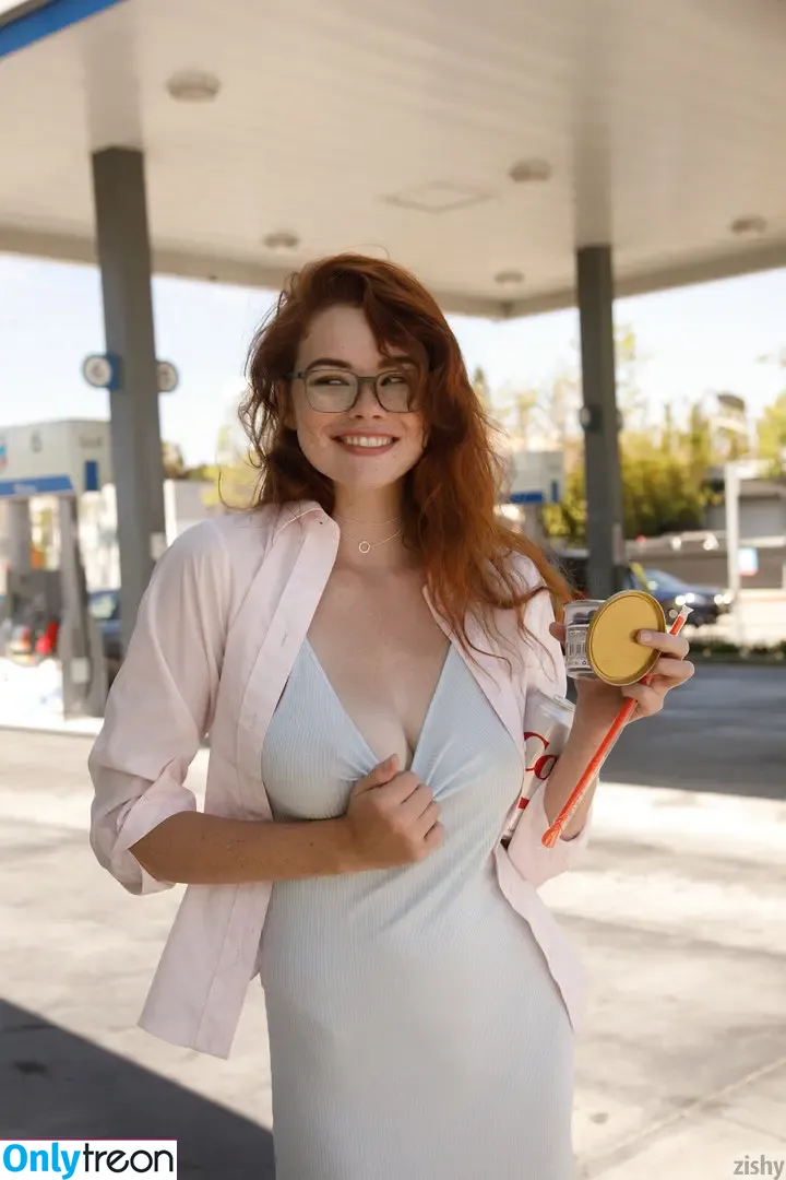 Sabrina Lynn nude photo #0333 (itssabrinalynn)