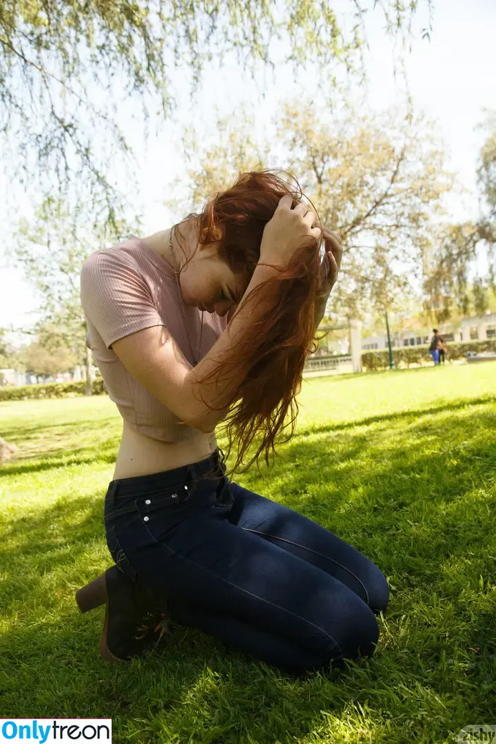 Sabrina Lynn nude photo #0625 (itssabrinalynn)
