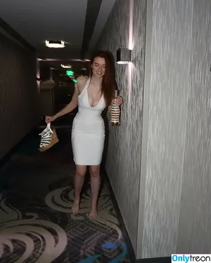 Sabrina Lynn / itssabrinalynn nude photo #1096