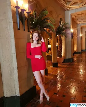 Sabrina Lynn / itssabrinalynn nude photo #1287