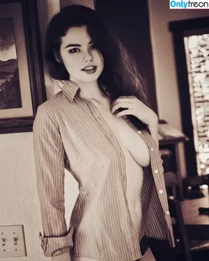 Sabrina Lynn / itssabrinalynn nude photo #1365