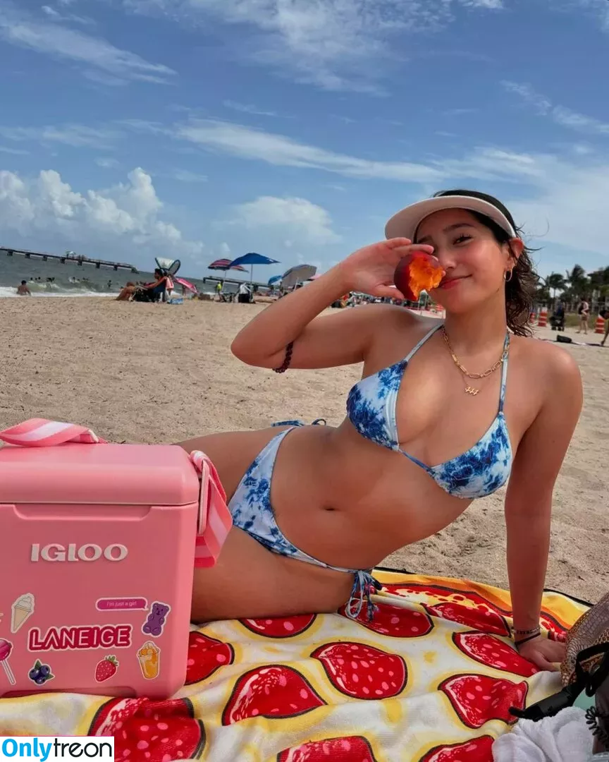 Sabrina Pezeshkian nude photo #0282 (sabababaroo / sabadabadoodle)