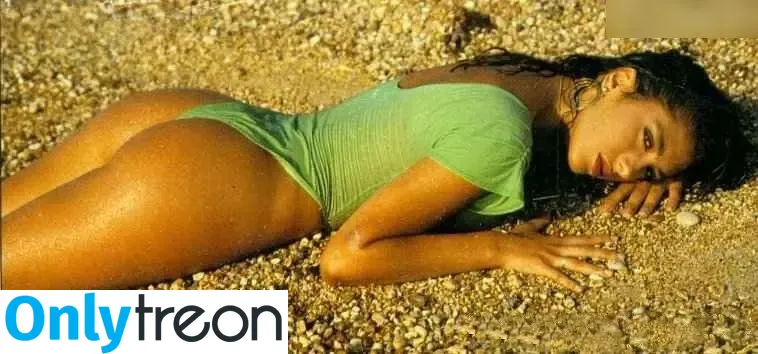Sabrina Salerno nude photo #2621 (sabrinasalernofficial)