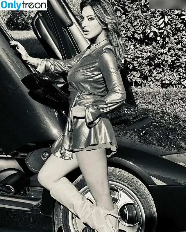 Sabrina Salerno nude photo #2751 (sabrinasalernofficial)