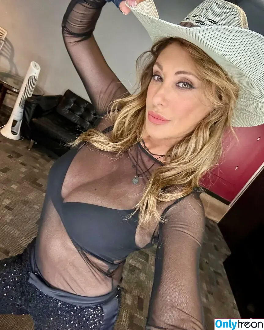 Sabrina Salerno nude photo #2805 (sabrinasalernofficial)