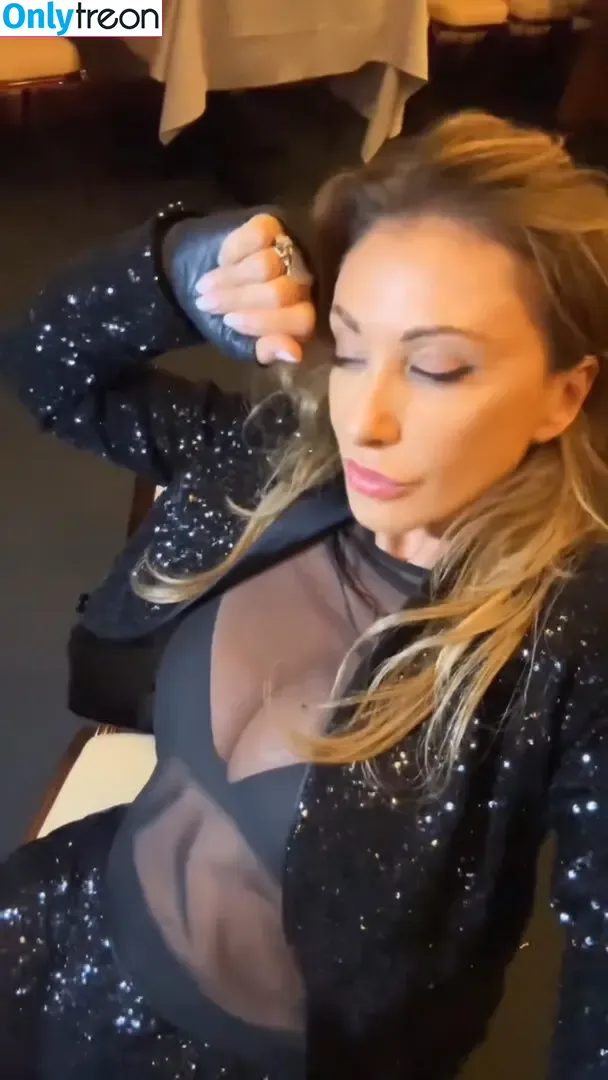 Sabrina Salerno nude photo #2834 (sabrinasalernofficial)