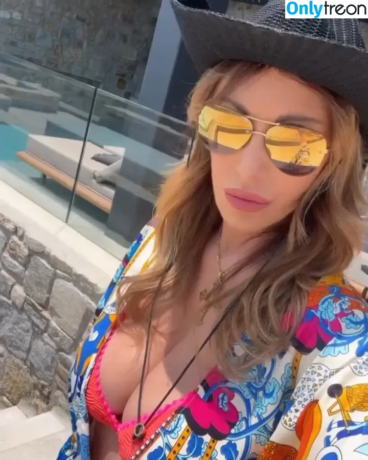 Sabrina Salerno nude photo #3137 (sabrinasalernofficial)