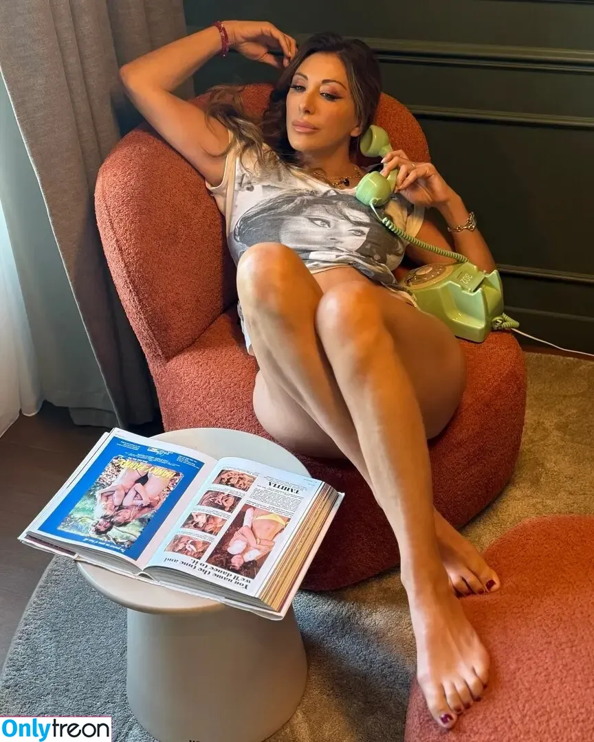 Sabrina Salerno nude photo #3151 (sabrinasalernofficial)
