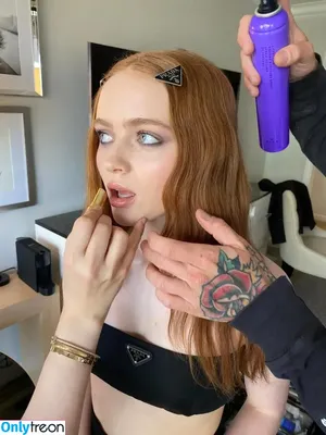 Sadie Sink / sadiesink / sadiesink_ nude photo #0017