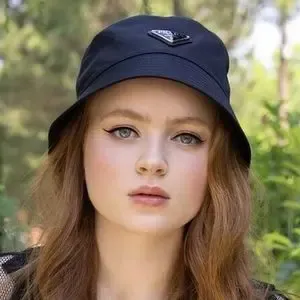 Sadie Sink / sadiesink / sadiesink_ nude photo #0021
