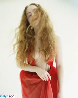 Sadie Sink / sadiesink / sadiesink_ nude photo #0033