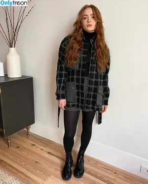 Sadie Sink / sadiesink / sadiesink_ nude photo #0245