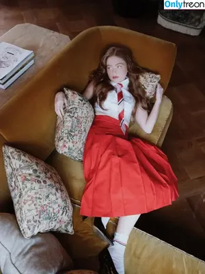 Sadie Sink / sadiesink / sadiesink_ nude photo #0318