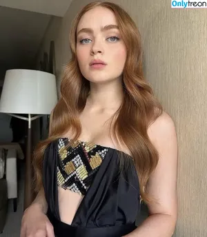 Sadie Sink / sadiesink / sadiesink_ nude photo #0370