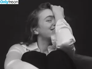 Sadie Sink / sadiesink / sadiesink_ nude photo #0490