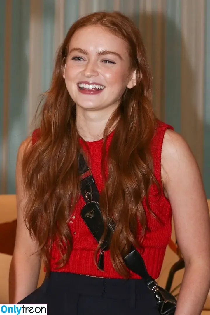 Sadie Sink nude photo #0113 (sadiesink / sadiesink_)