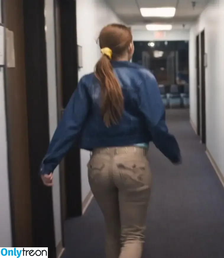 Sadie Sink nude photo #0193 (sadiesink / sadiesink_)
