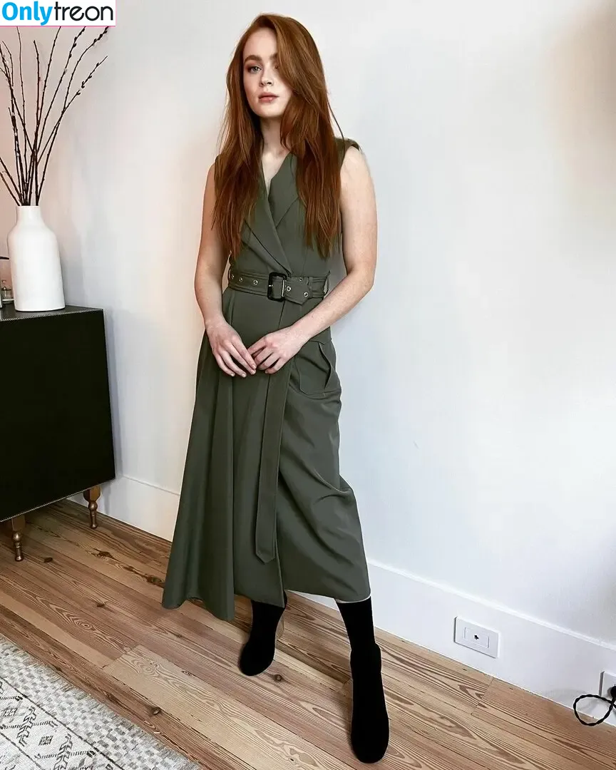 Sadie Sink nude photo #0389 (sadiesink / sadiesink_)