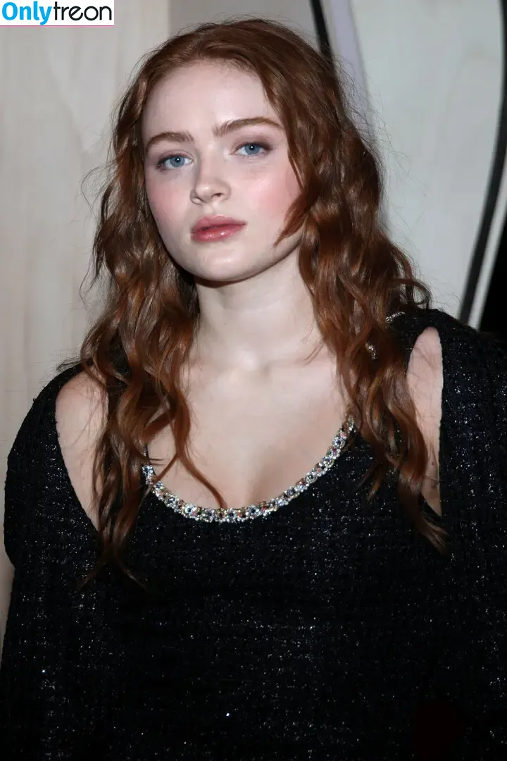 Sadie Sink nude photo #0397 (sadiesink / sadiesink_)