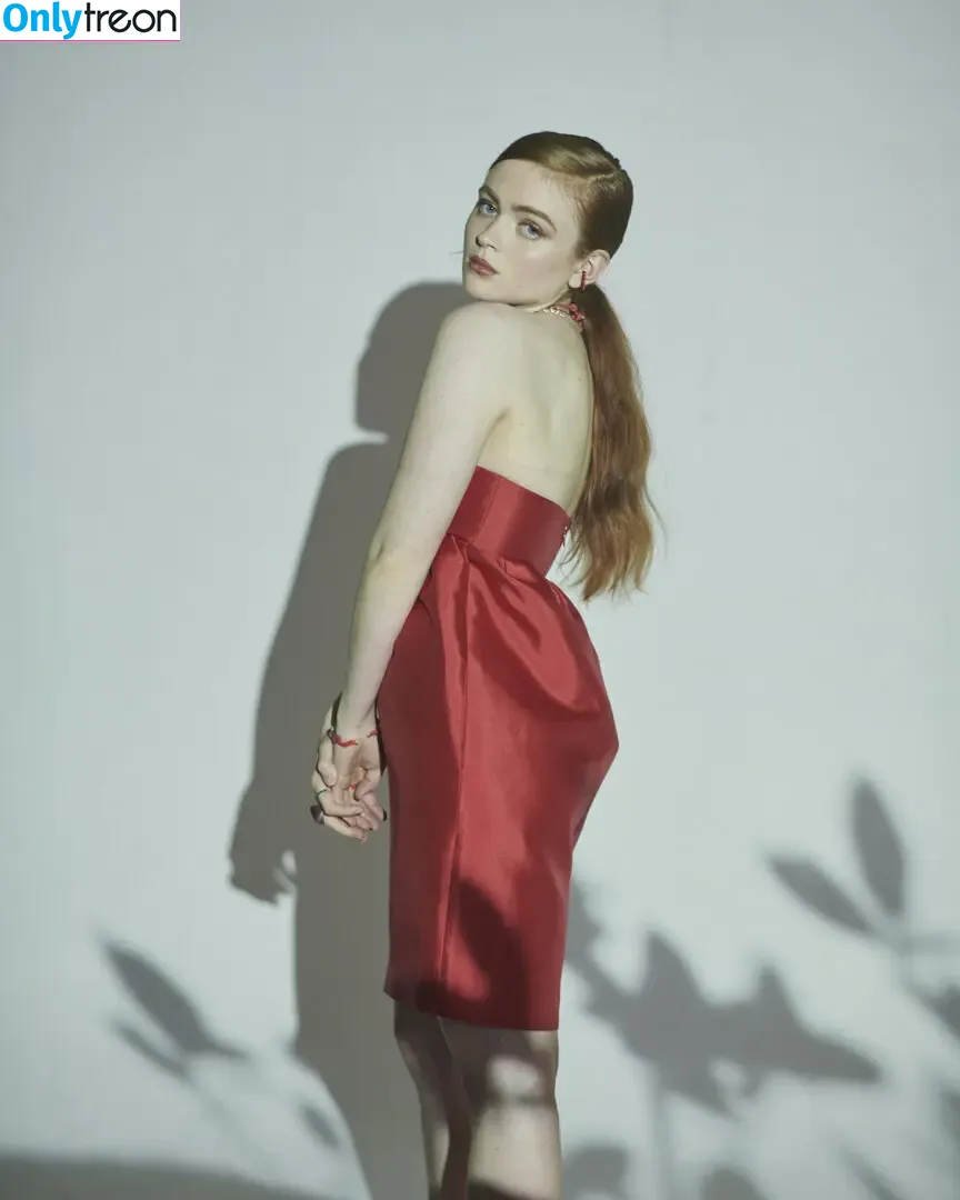 Sadie Sink nude photo #0420 (sadiesink / sadiesink_)