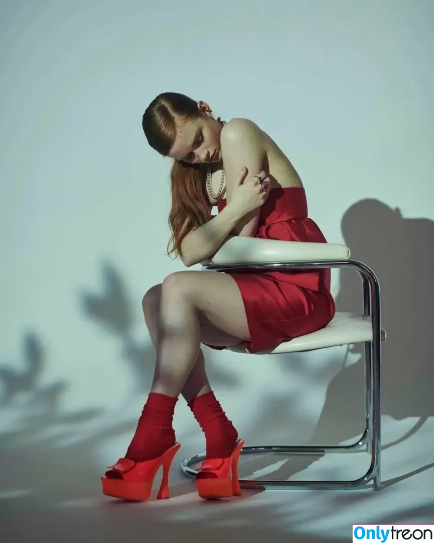 Sadie Sink nude photo #0439 (sadiesink / sadiesink_)