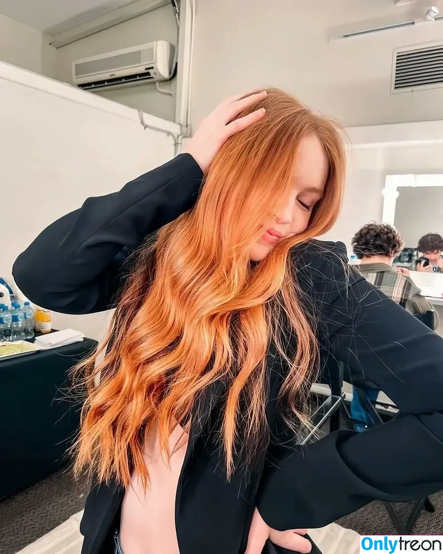 Sadie Sink nude photo #0762 (sadiesink / sadiesink_)