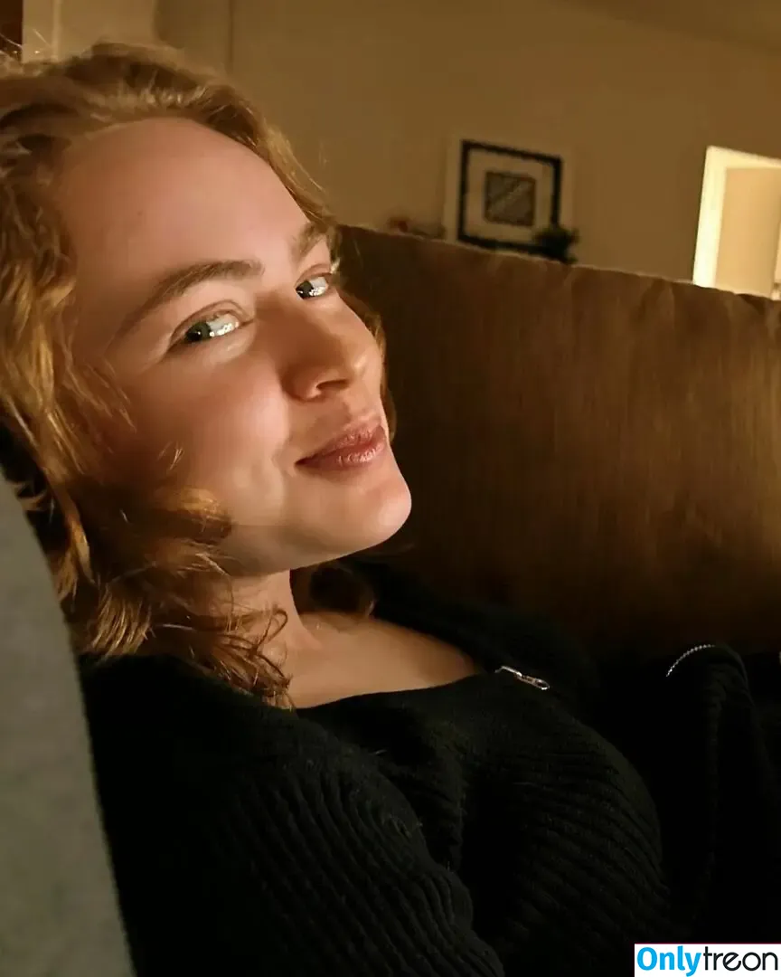 Sadie Sink nude photo #0766 (sadiesink / sadiesink_)