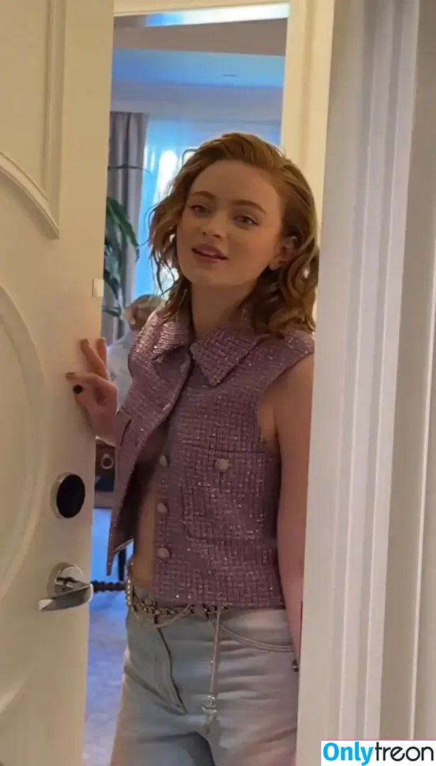 Sadie Sink nude photo #0769 (sadiesink / sadiesink_)