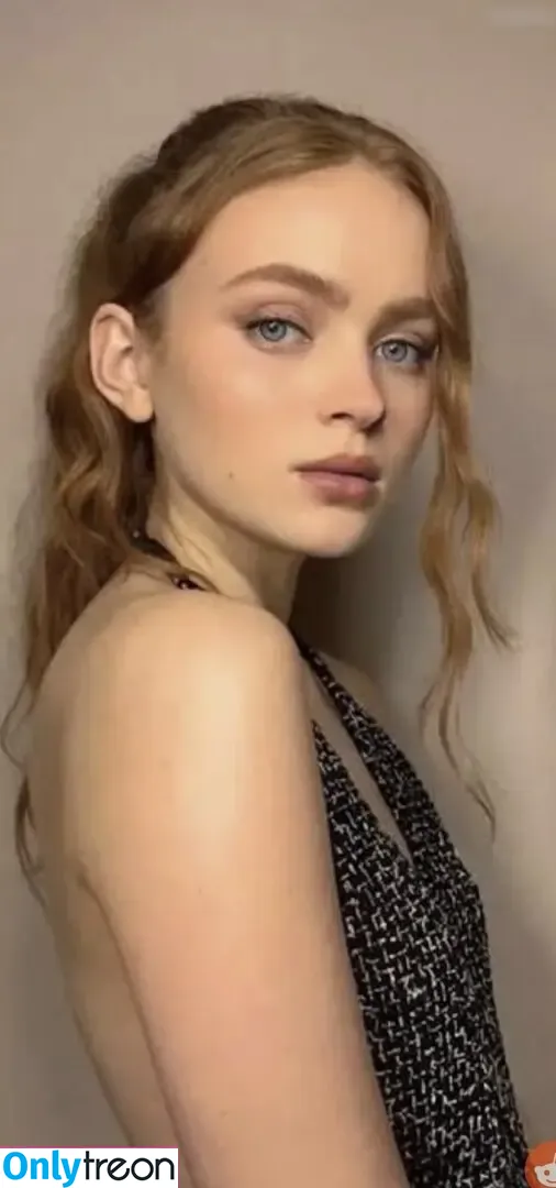 Sadie Sink nude photo #1002 (sadiesink / sadiesink_)