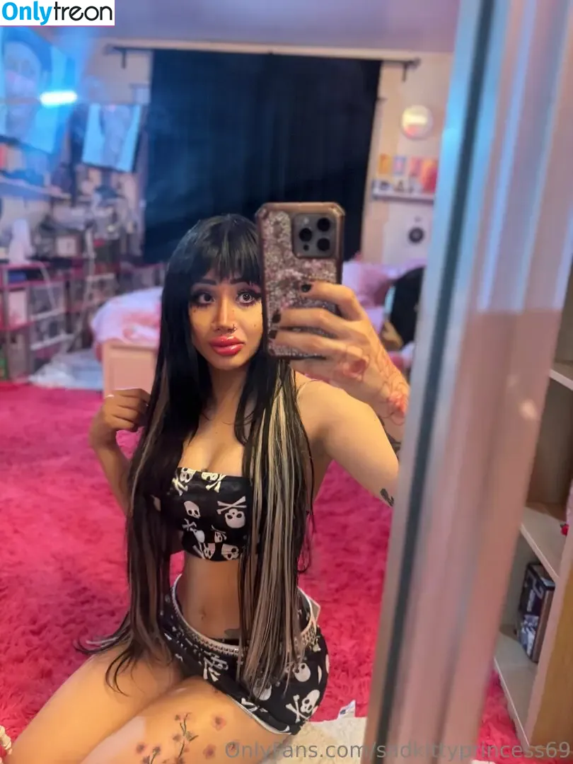 sadkittyprincess69 nude photo #0090 (sincerely__sammi)
