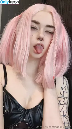 saekkicofree / saekkico nude photo #0012