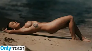 Sagittariusakk / kili.kplayboybae nude photo #0001