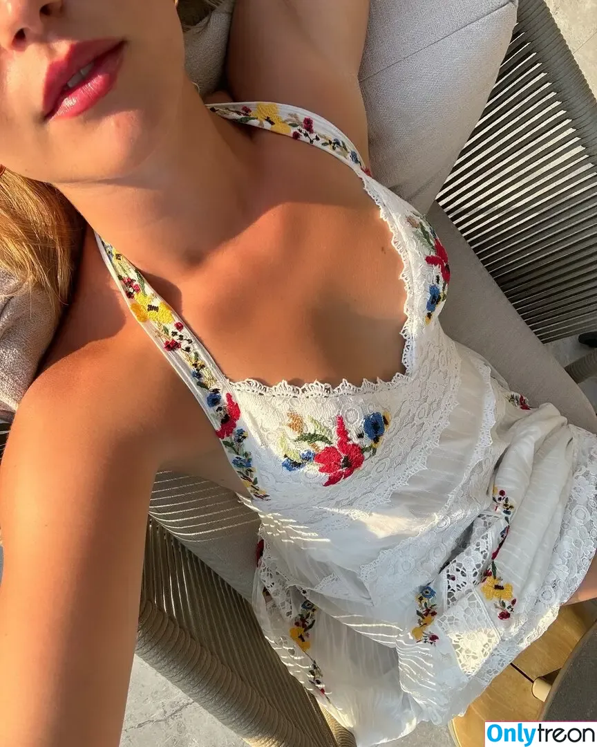 Sailor Brinkley Cook nude photo #0079 (Christie Brinkley's daughter / SBrinkleyCook / sailorbrinkleycook)