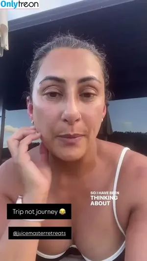 Saira Khan / iamsairakhan / sairasbum nude photo #0434