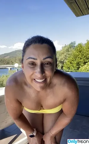 Saira Khan / iamsairakhan / sairasbum nude photo #0475