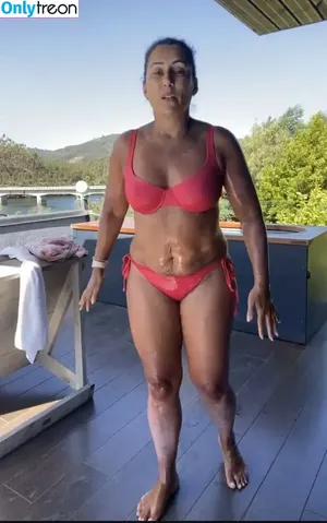 Saira Khan / iamsairakhan / sairasbum nude photo #0486