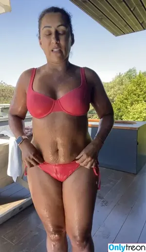 Saira Khan / iamsairakhan / sairasbum nude photo #0487