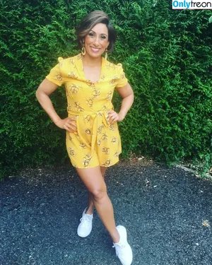 Saira Khan / iamsairakhan / sairasbum nude photo #0514