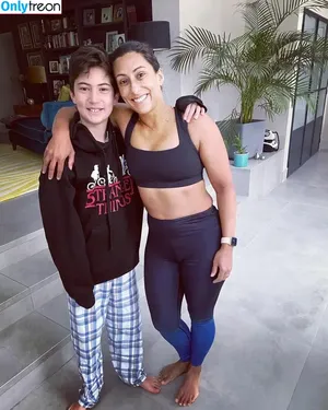 Saira Khan / iamsairakhan / sairasbum nude photo #0530