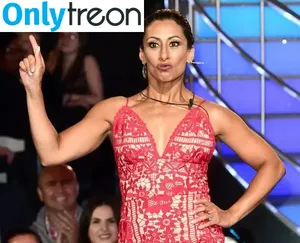Saira Khan / iamsairakhan / sairasbum nude photo #0533