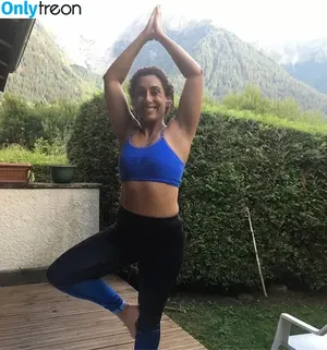 Saira Khan / iamsairakhan / sairasbum nude photo #0543