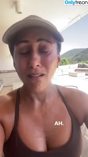 Saira Khan / iamsairakhan / sairasbum nude photo #0636