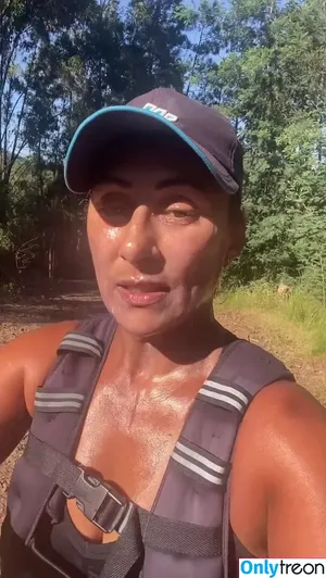 Saira Khan / iamsairakhan / sairasbum nude photo #0642