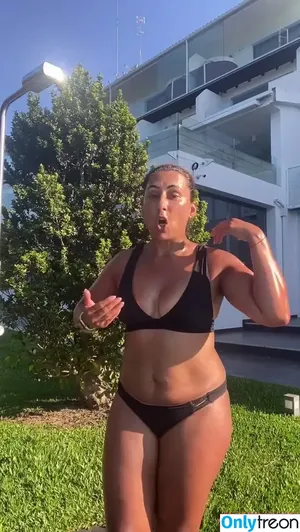Saira Khan / iamsairakhan / sairasbum nude photo #0659