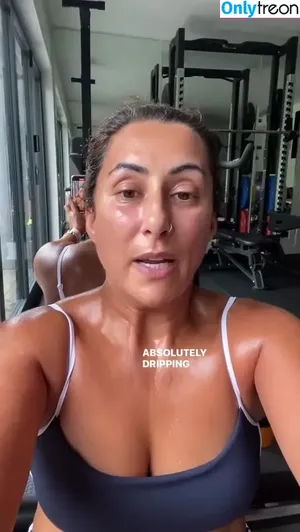 Saira Khan / iamsairakhan / sairasbum nude photo #0748