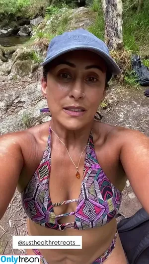 Saira Khan / iamsairakhan / sairasbum nude photo #0755