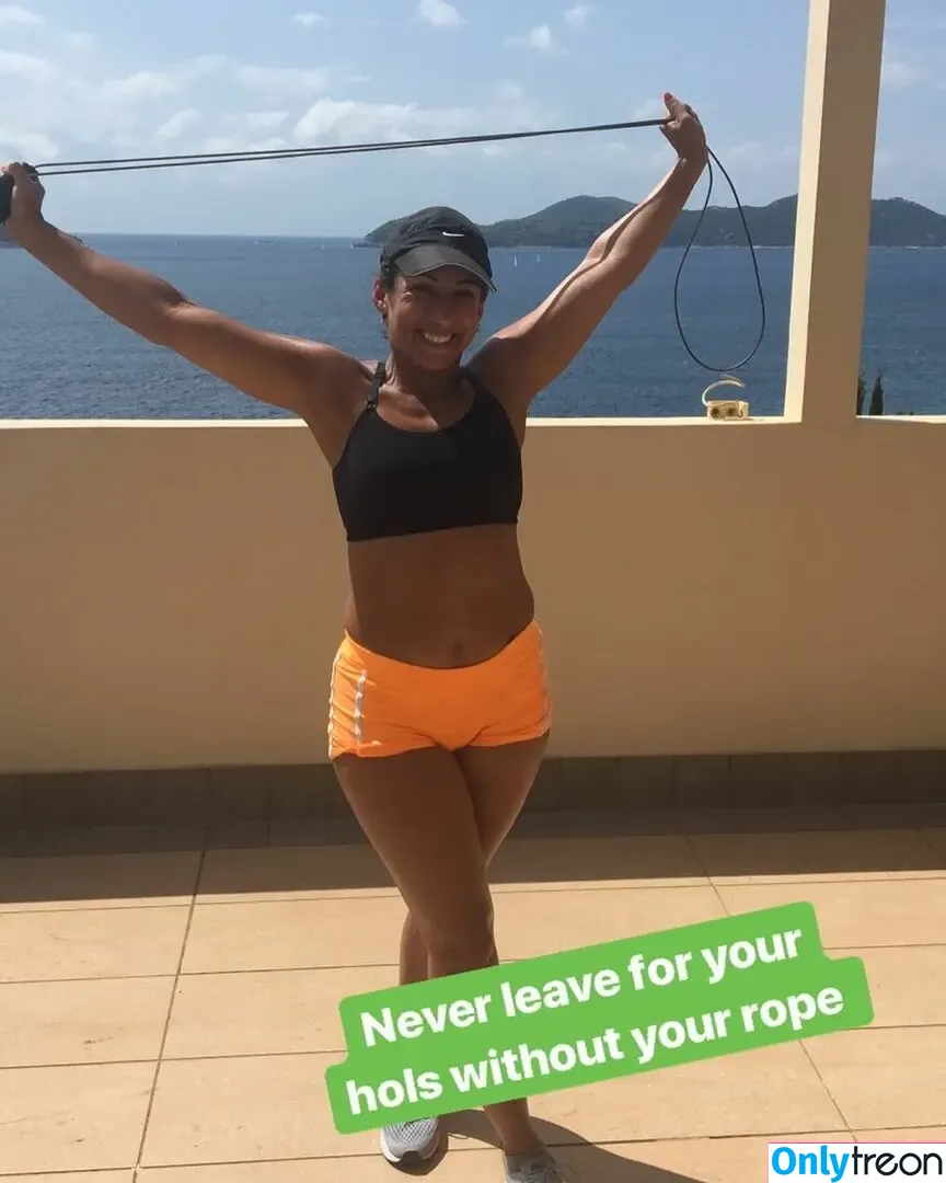 Saira Khan nude photo #0518 (iamsairakhan / sairasbum)