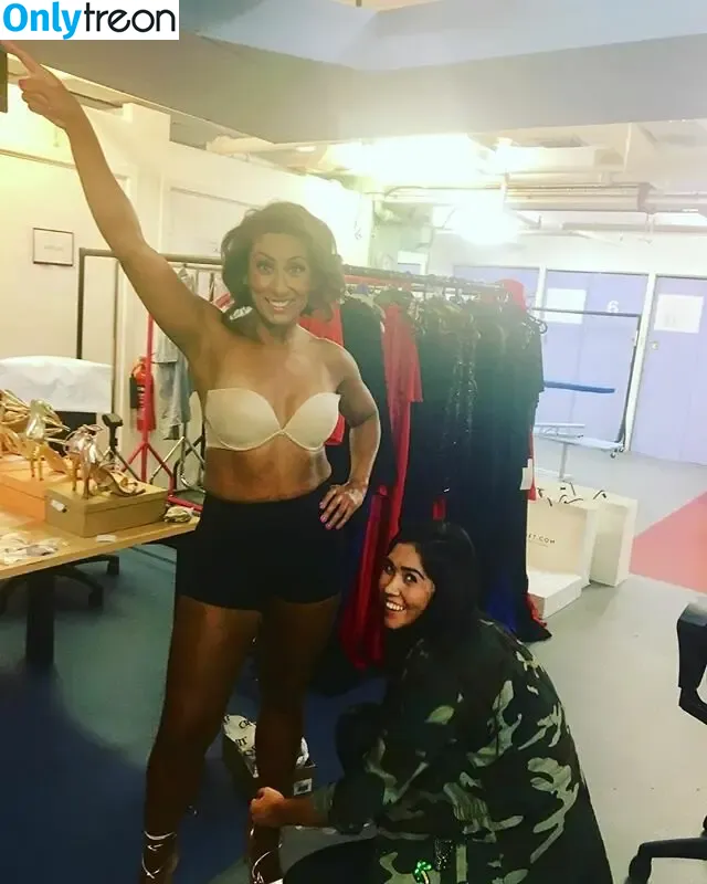 Saira Khan nude photo #0541 (iamsairakhan / sairasbum)