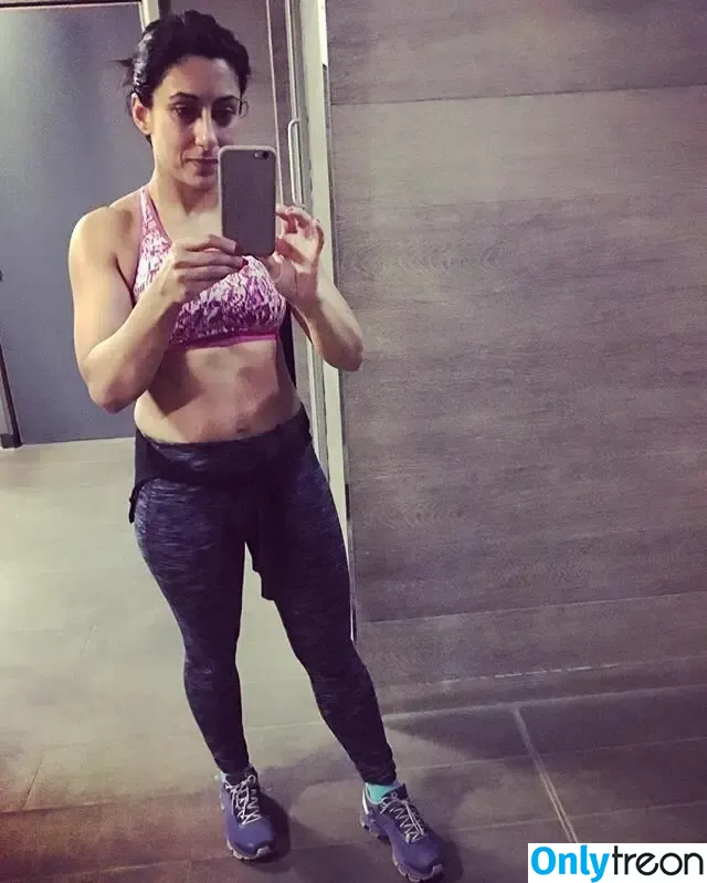 Saira Khan nude photo #0565 (iamsairakhan / sairasbum)